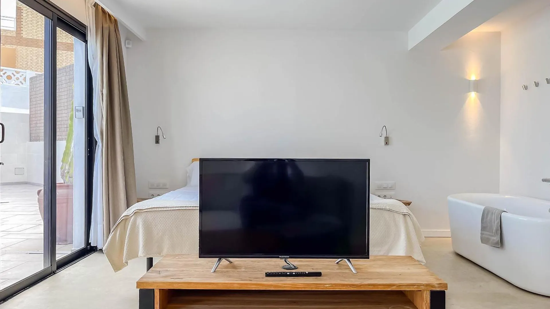 Apartamento Edem piscina climatizada Playa del Hombre