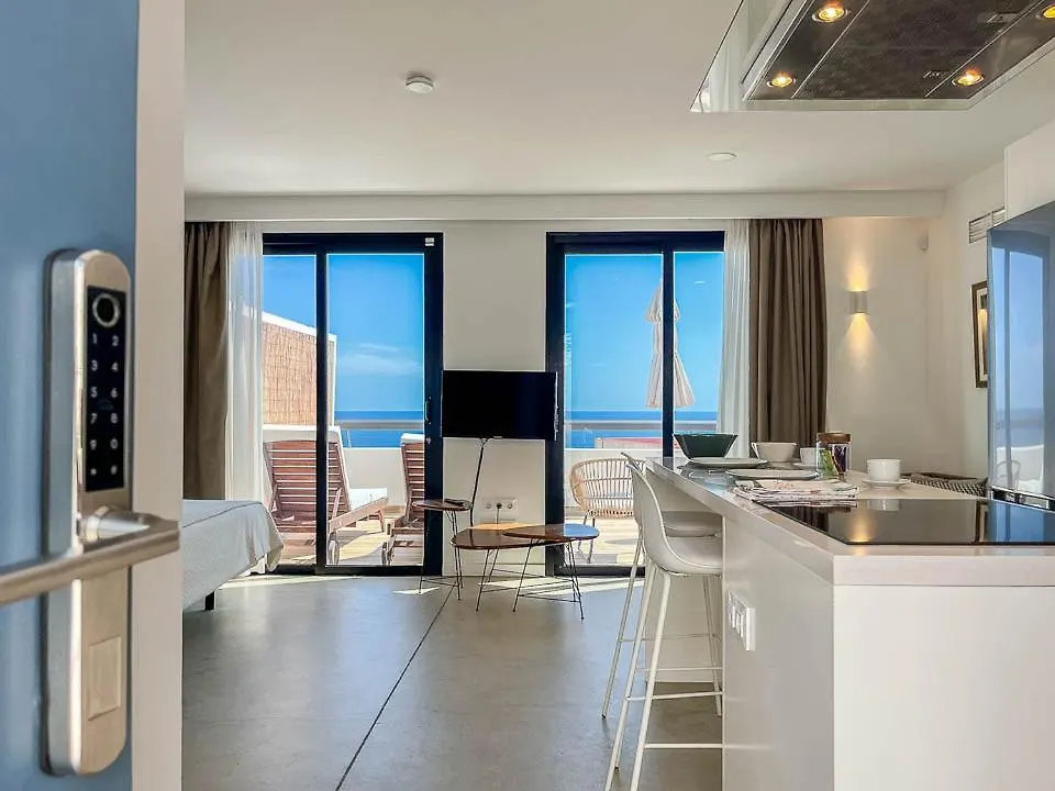 Apartamento Edem piscina climatizada Playa del Hombre España