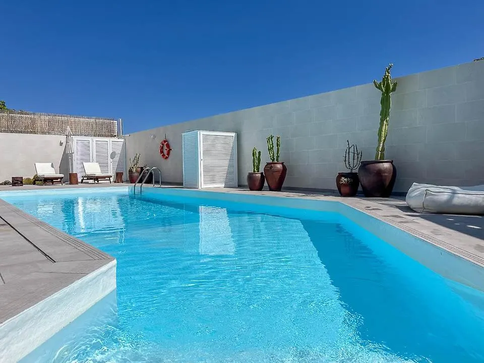 Edem piscina climatizada Playa del Hombre 0*, Telde
